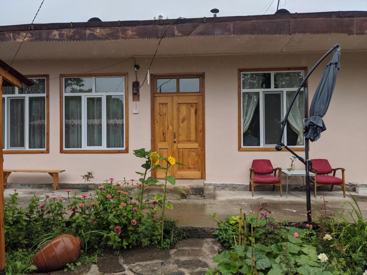 Tatev Guest House Esterno foto