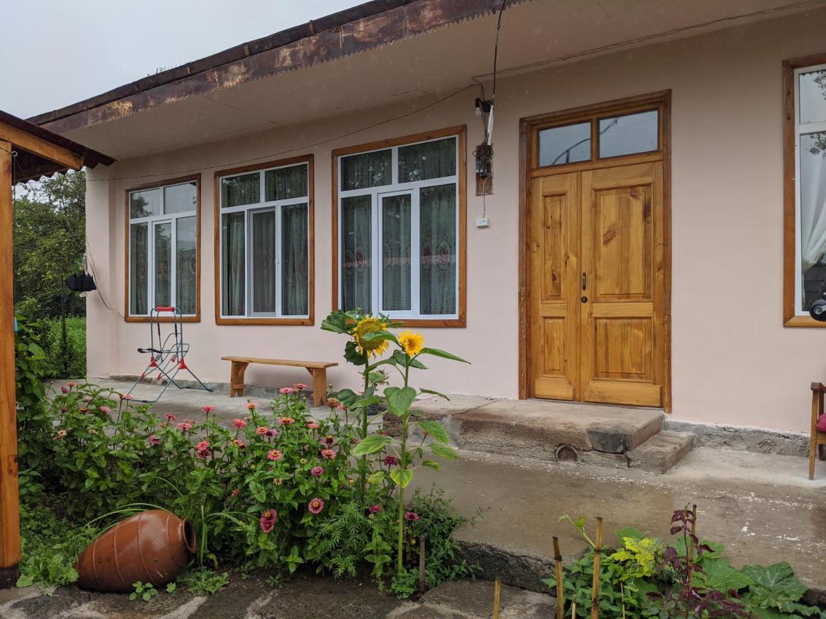 Tatev Guest House Esterno foto