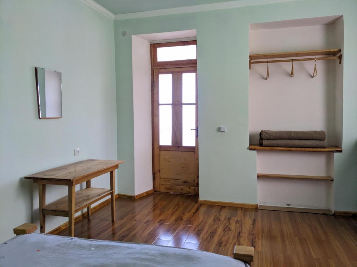 Tatev Guest House Esterno foto