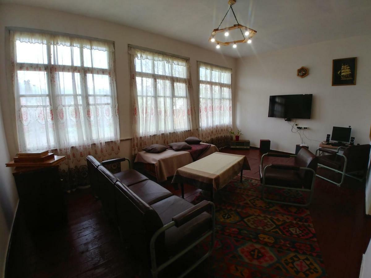 Tatev Guest House Esterno foto